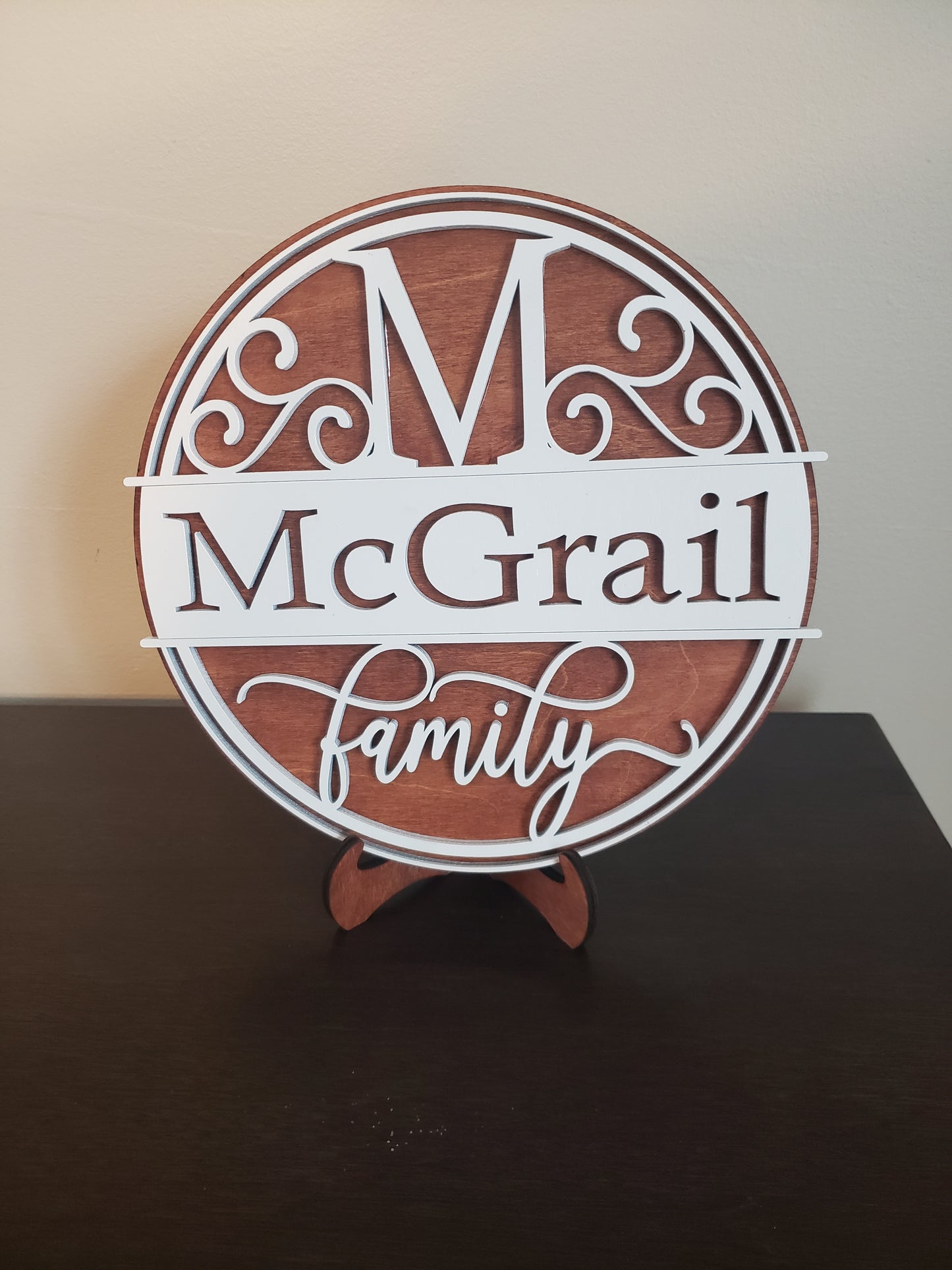 Personalized Round Family Name Sign