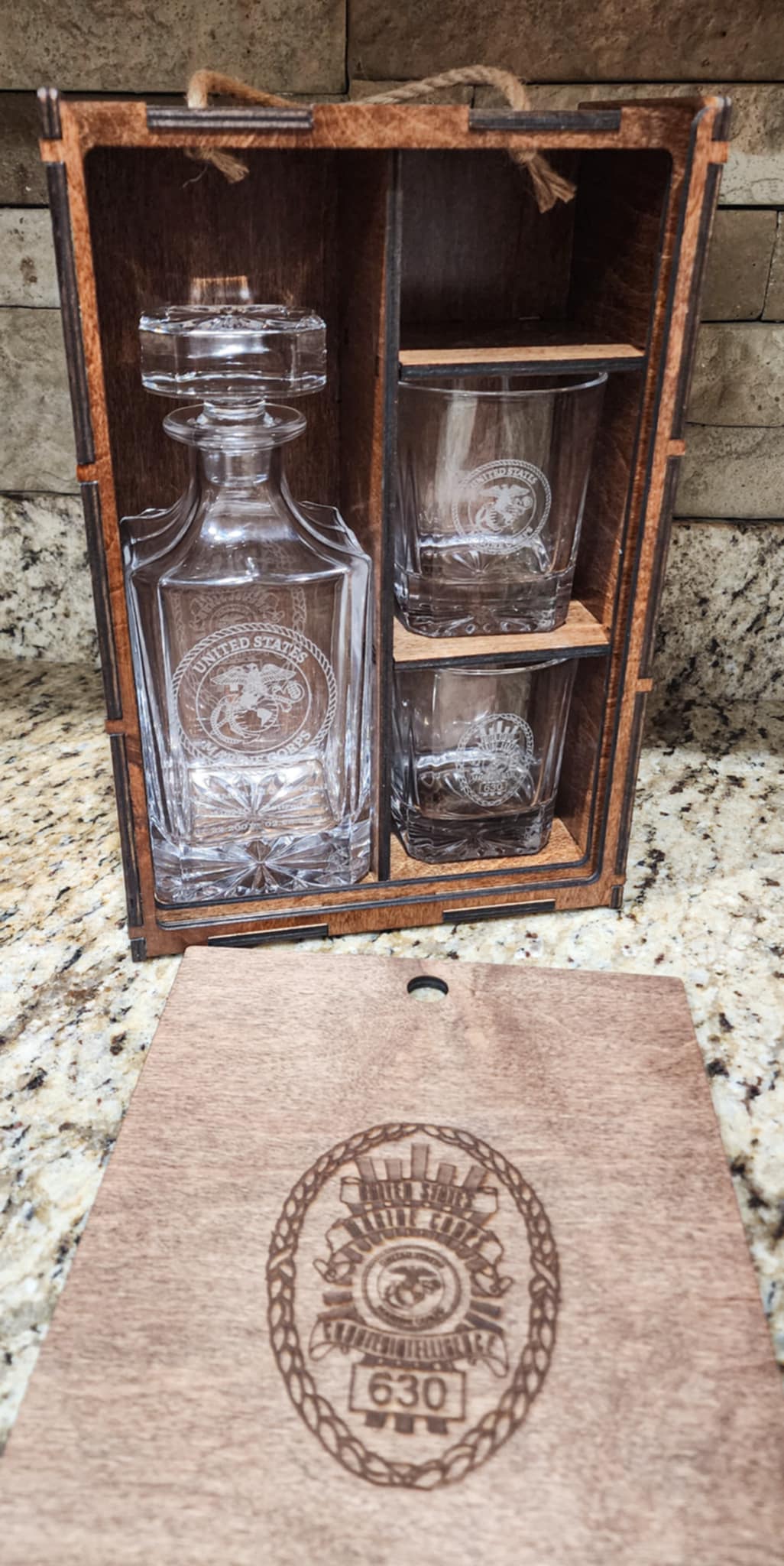 Intel Community Decanter Set with Box